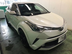 2017y トヨタ・C-HR